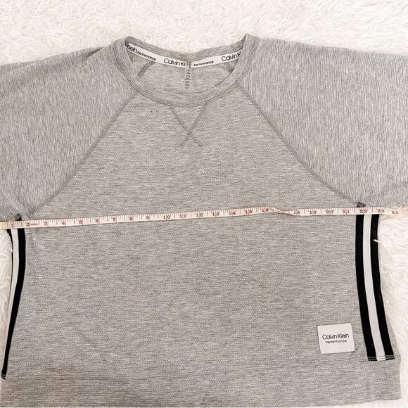 Calvin Klein Grey Short Sleeve Loungewear Athleisure Pullover Sweatshirt SZ M - Picture 7 of 9